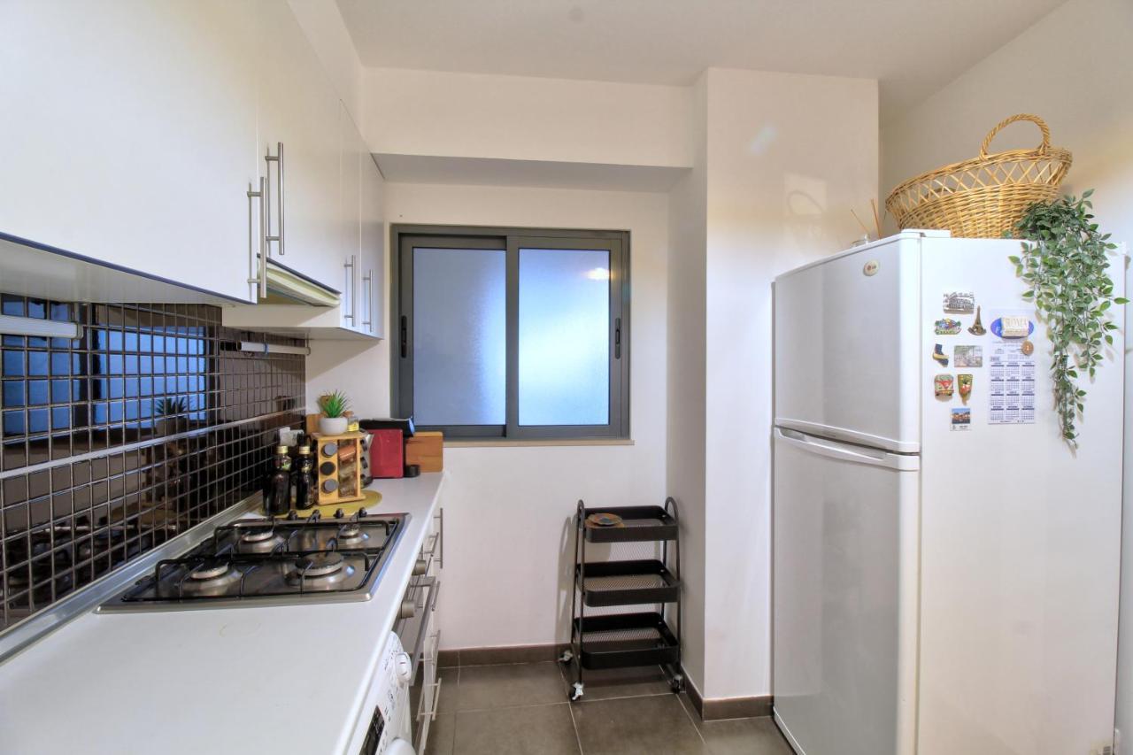 Spacious Terrace, Swimming Pool, Private Parking Олян Екстер'єр фото