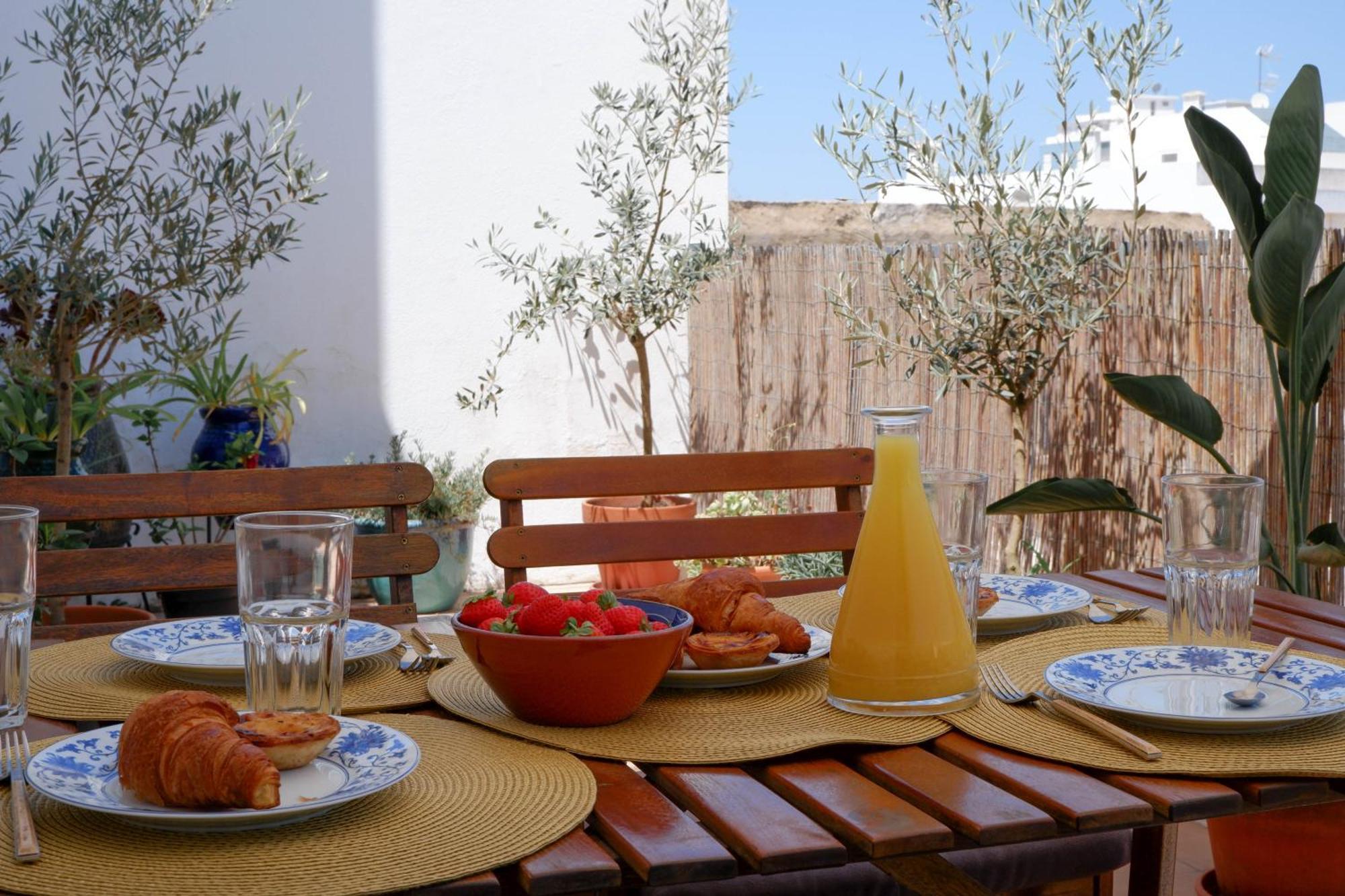 Spacious Terrace, Swimming Pool, Private Parking Олян Екстер'єр фото
